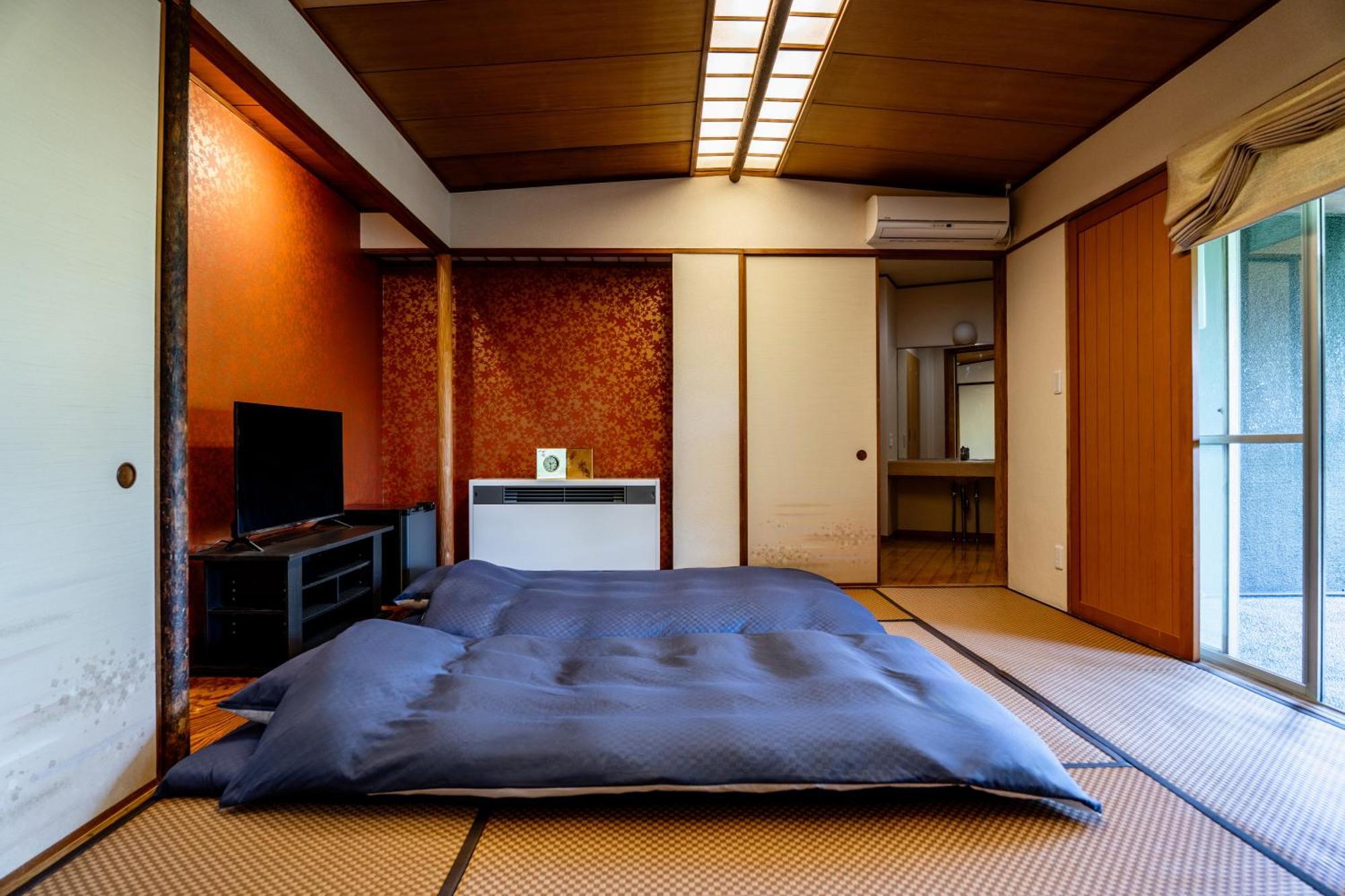 Yuyu - Private Open Air Onsen Usage Guaranteed Ryokan 3*